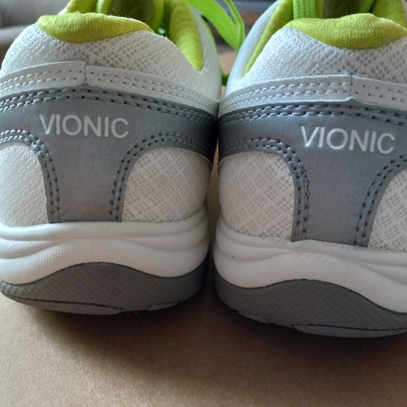 Vionic Womens White Sneakers Tennis Shoes Sz 8 lime green shoe strings - Picture 6 of 9